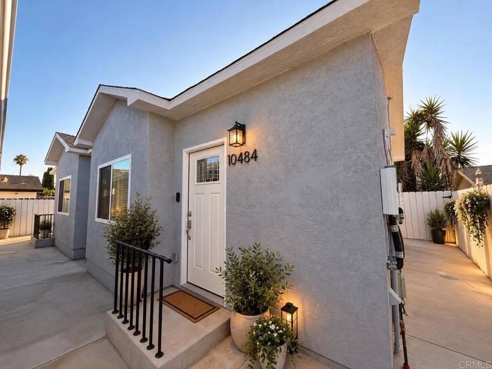 10480 Greenford Drive San Diego, CA 92126