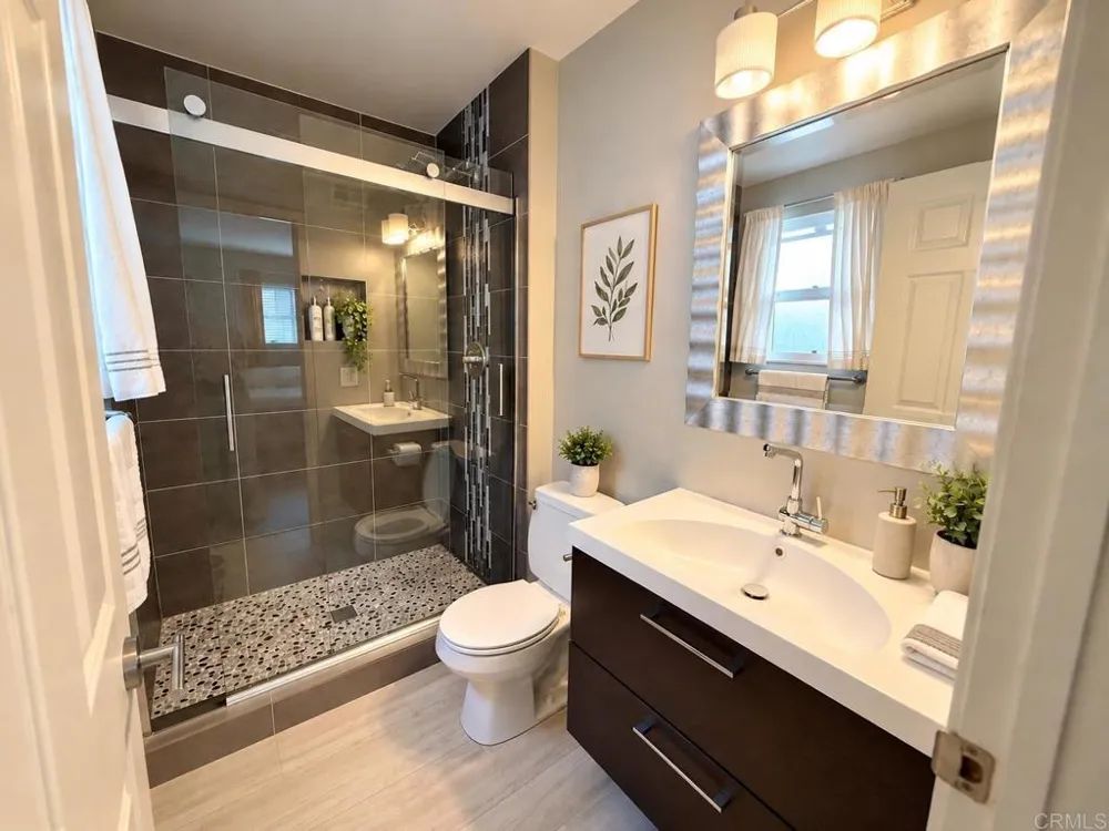 10480 Greenford Drive San Diego, CA 92126