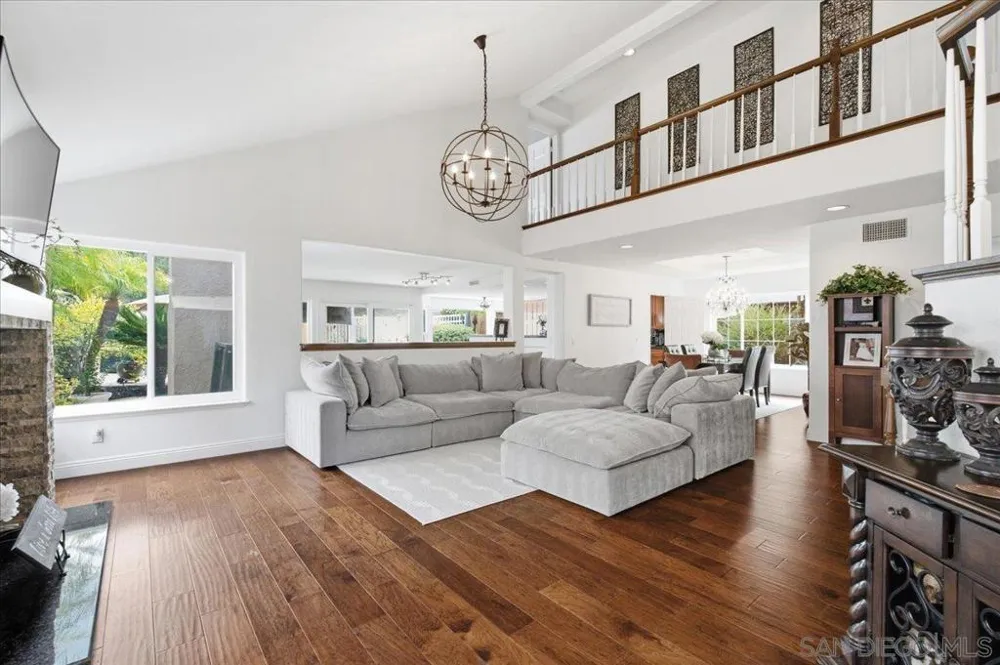 5191 Terraza Quintana San Diego, CA 92124