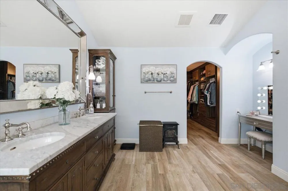 5191 Terraza Quintana San Diego, CA 92124