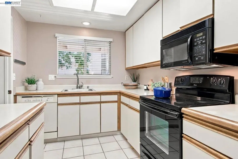 2627 Oak Rd #B Walnut Creek, CA 94597
