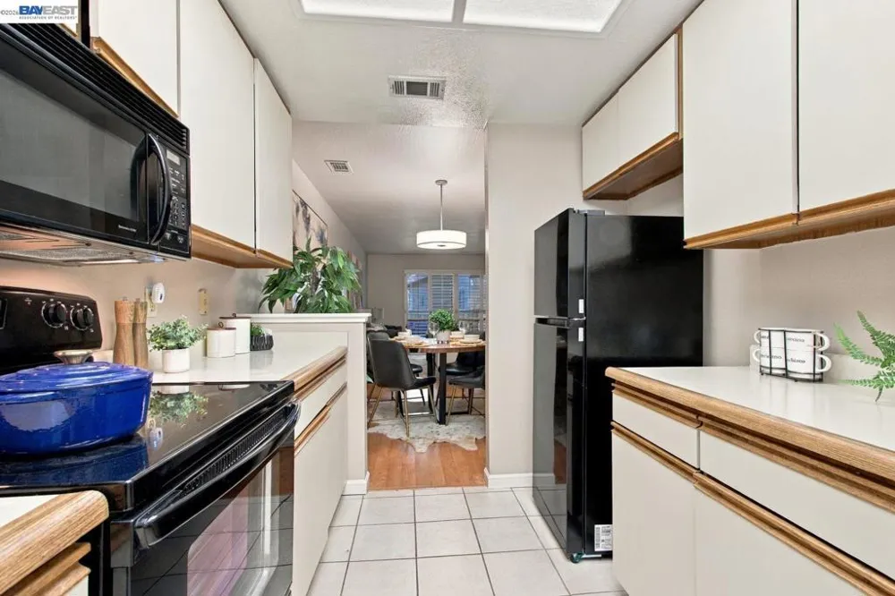 2627 Oak Rd #B Walnut Creek, CA 94597