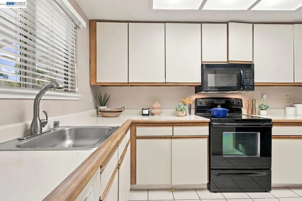 2627 Oak Rd #B Walnut Creek, CA 94597