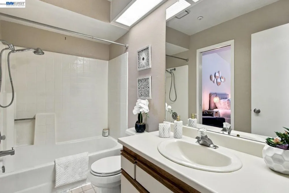 2627 Oak Rd #B Walnut Creek, CA 94597