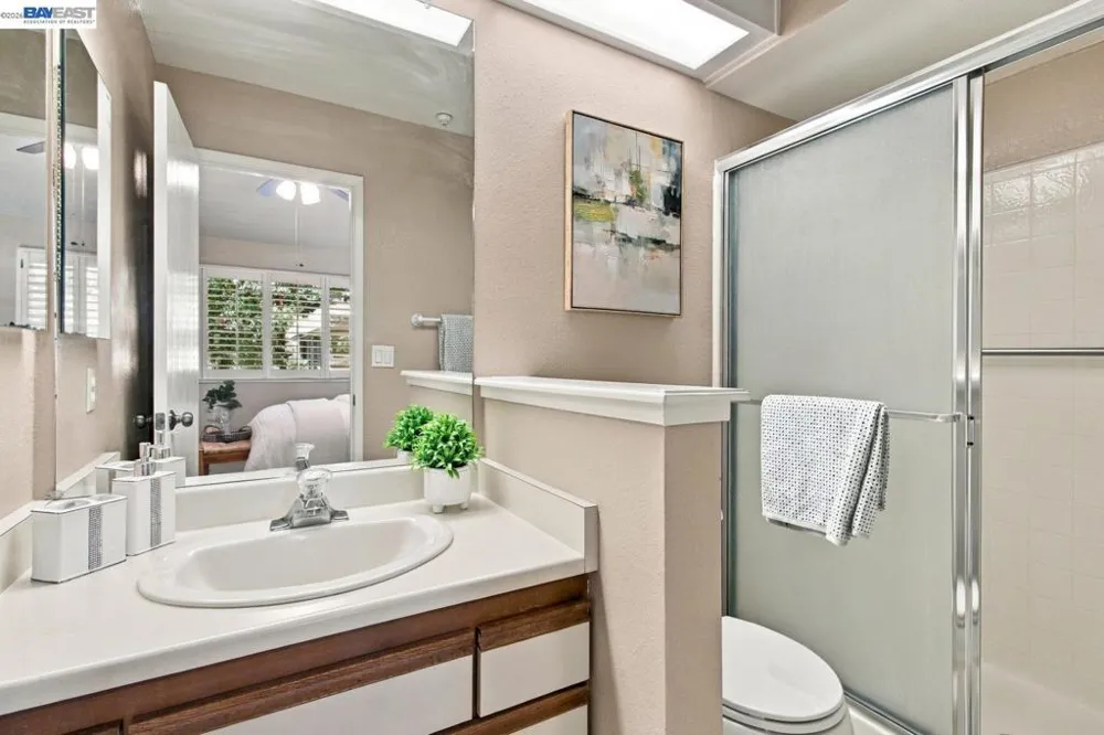 2627 Oak Rd #B Walnut Creek, CA 94597
