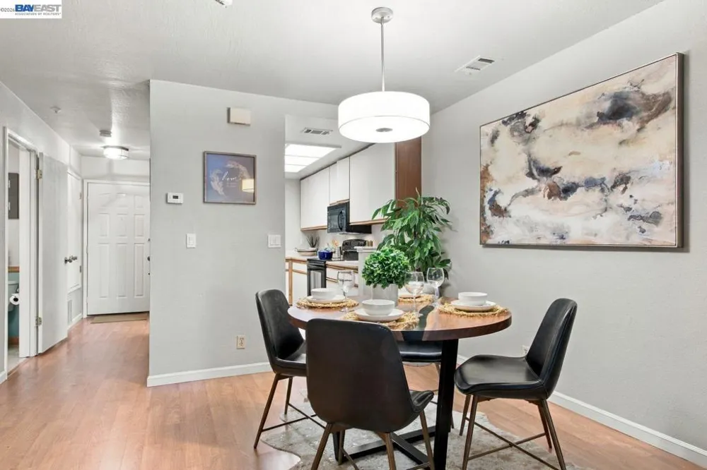 2627 Oak Rd #B Walnut Creek, CA 94597