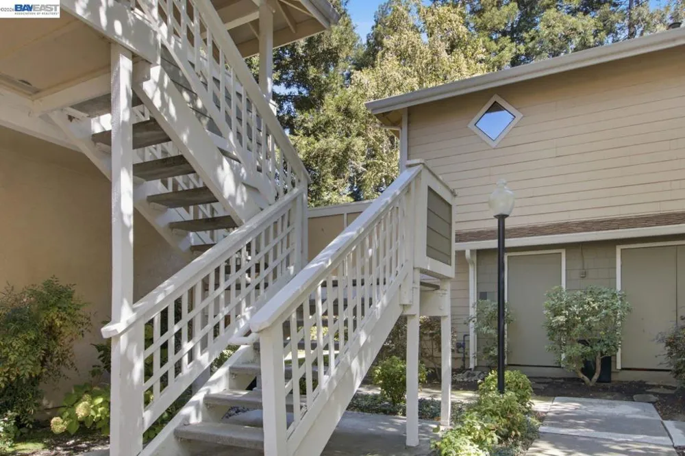 2627 Oak Rd #B Walnut Creek, CA 94597