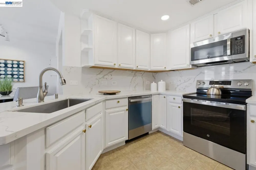800 S Abel Street #519 Milpitas, CA 95035