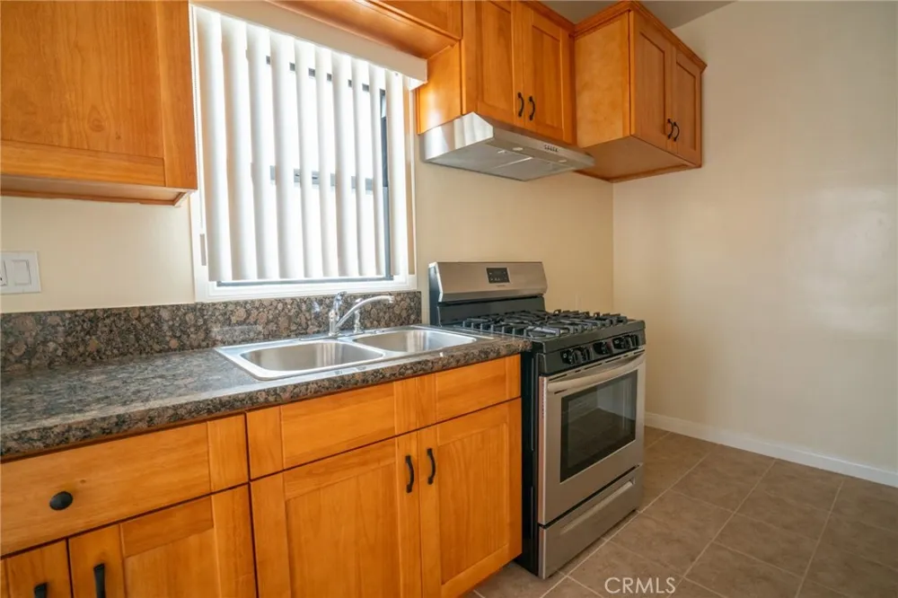 2059 Cedar Avenue Long Beach, CA 90806