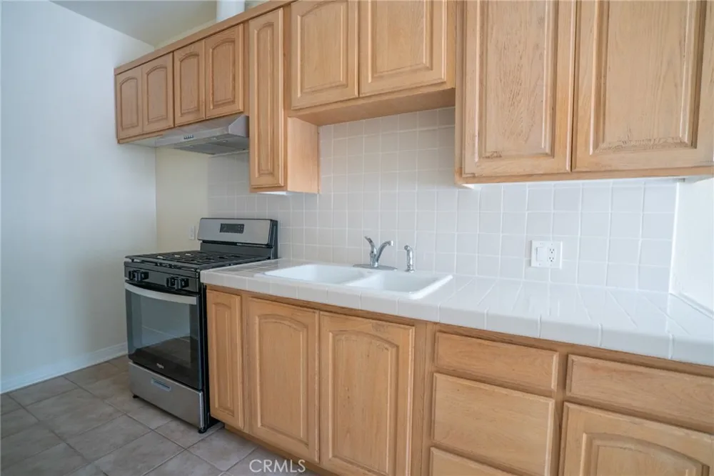 2059 Cedar Avenue Long Beach, CA 90806