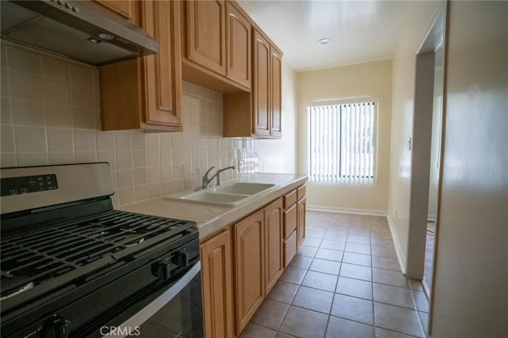 2059 Cedar Avenue Long Beach, CA 90806