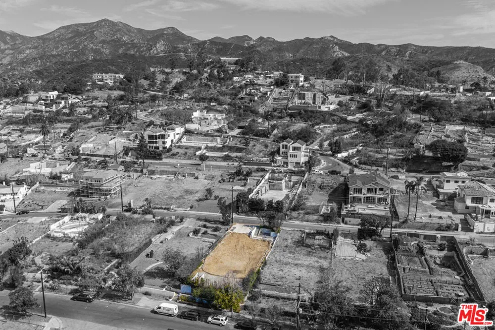 14738 Whitfield Avenue Los Angeles, CA 90272