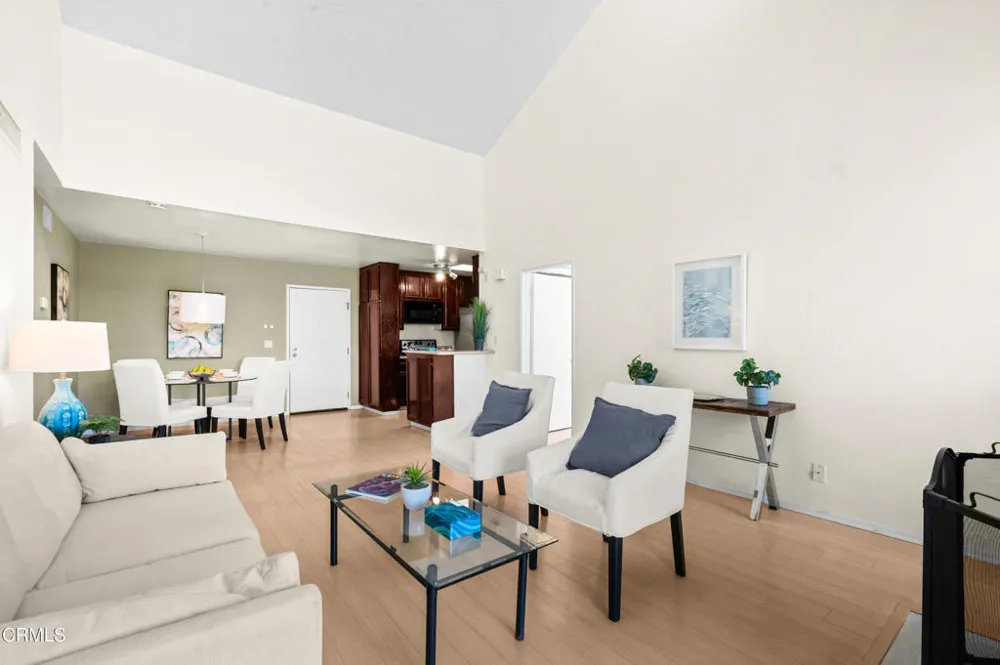4239 Via Arbolada #308 Los Angeles, CA 90042