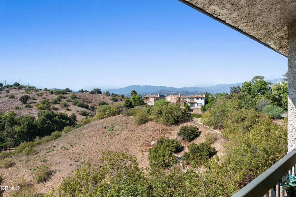 4239 Via Arbolada #308 Los Angeles, CA 90042
