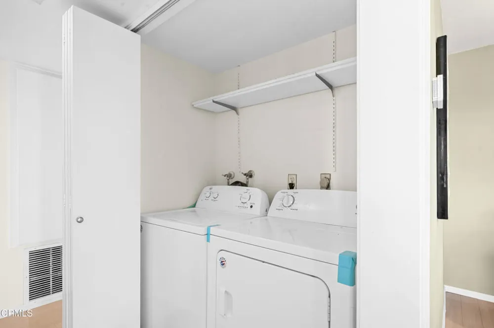 4239 Via Arbolada #308 Los Angeles, CA 90042