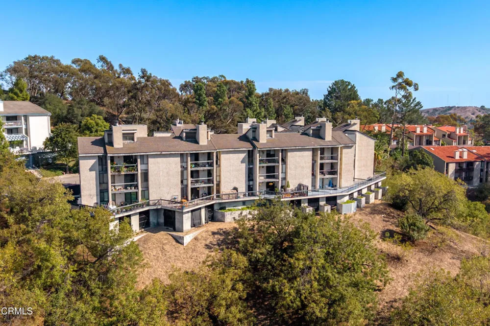 4239 Via Arbolada #308 Los Angeles, CA 90042