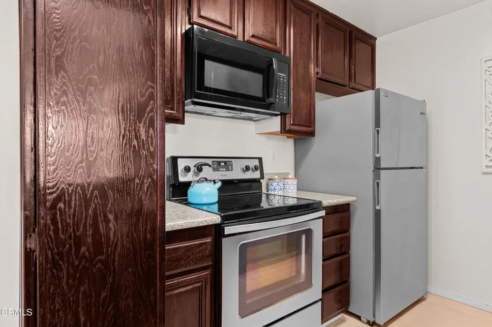4239 Via Arbolada #308 Los Angeles, CA 90042