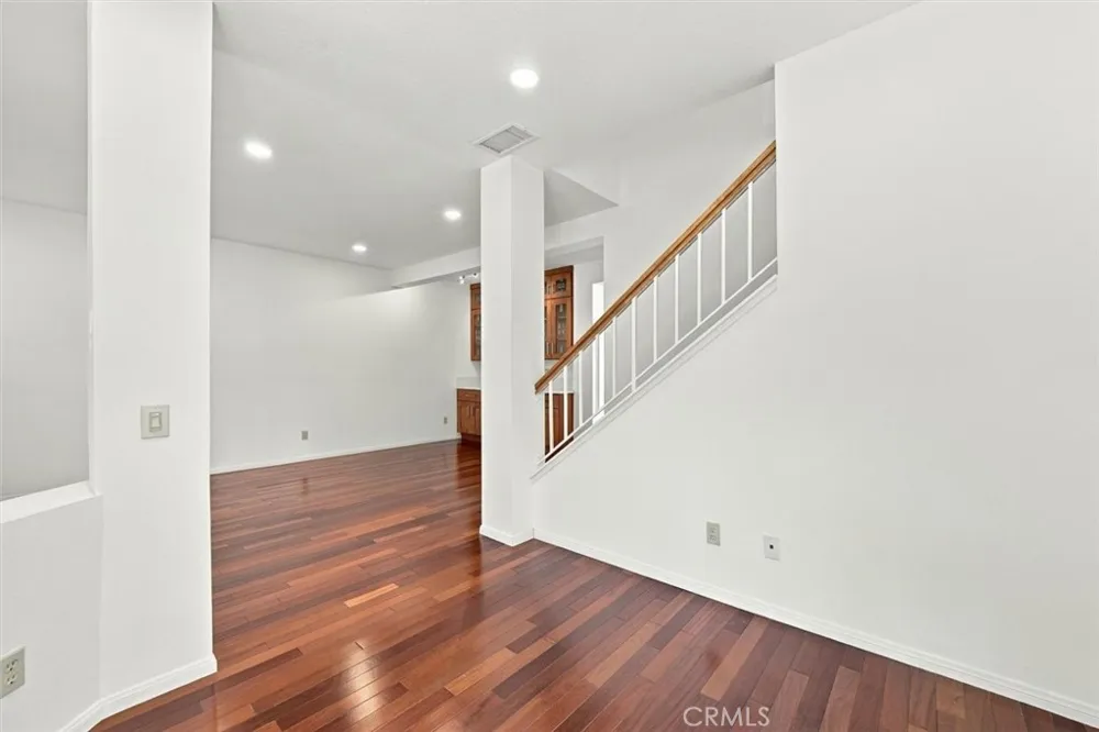 2595 Plaza Del Amo #420 Torrance, CA 90503
