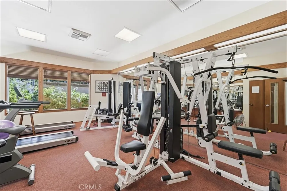 2595 Plaza Del Amo #420 Torrance, CA 90503