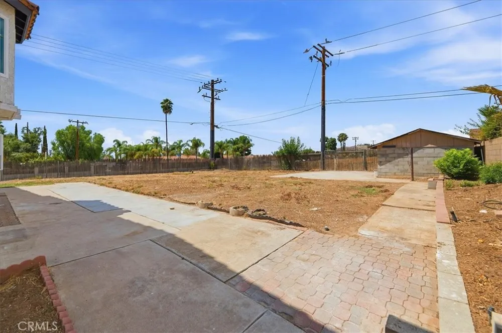 11247 Bonnie View Moreno Valley, CA 92555