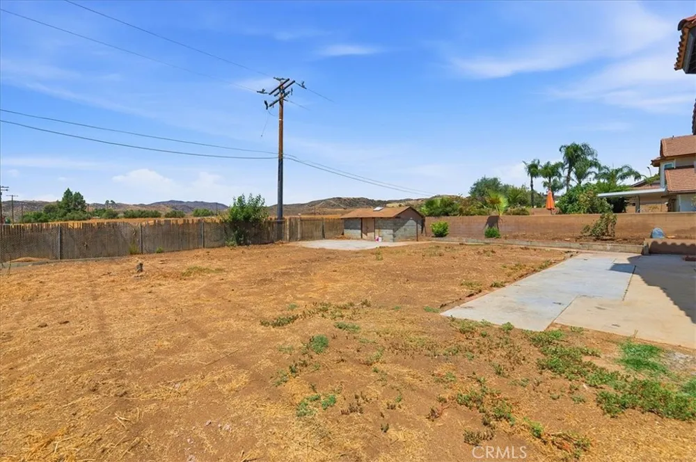 11247 Bonnie View Moreno Valley, CA 92555