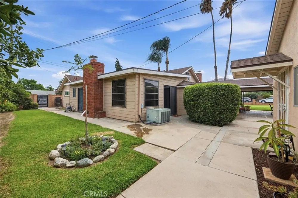 5105 Golden Riverside, CA 92505