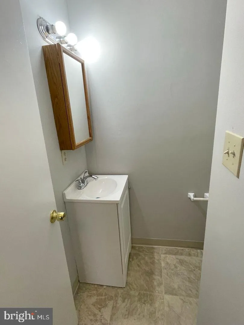 9 WELLINGTON DRIVE Newark, DE 19702