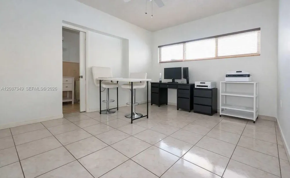 11231 NW 60th Ct Hialeah, FL 33012
