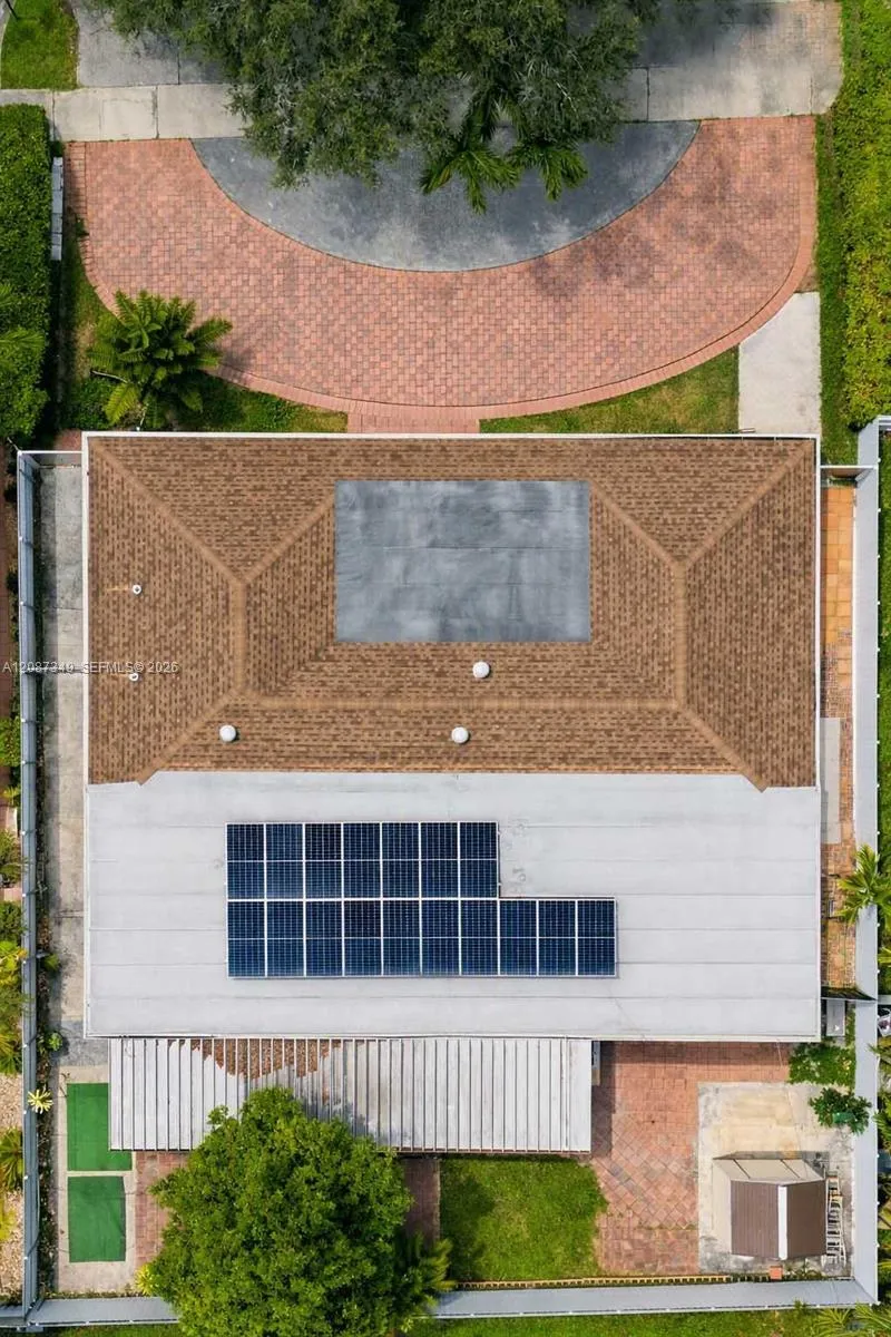 11231 NW 60th Ct Hialeah, FL 33012