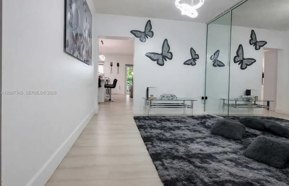 11231 NW 60th Ct Hialeah, FL 33012