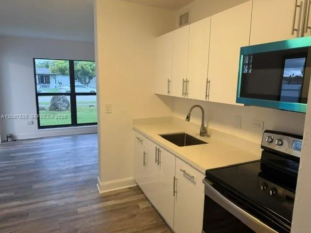 14810 Lincoln Dr Homestead, FL 33033