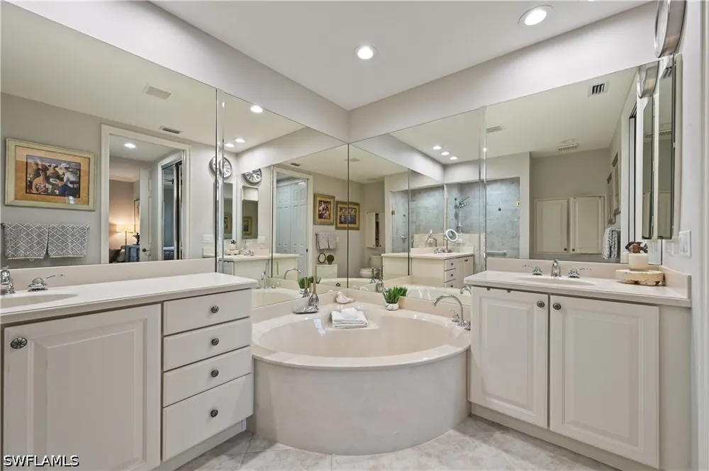 Hawthorne Dr #1201 Naples, FL 34113