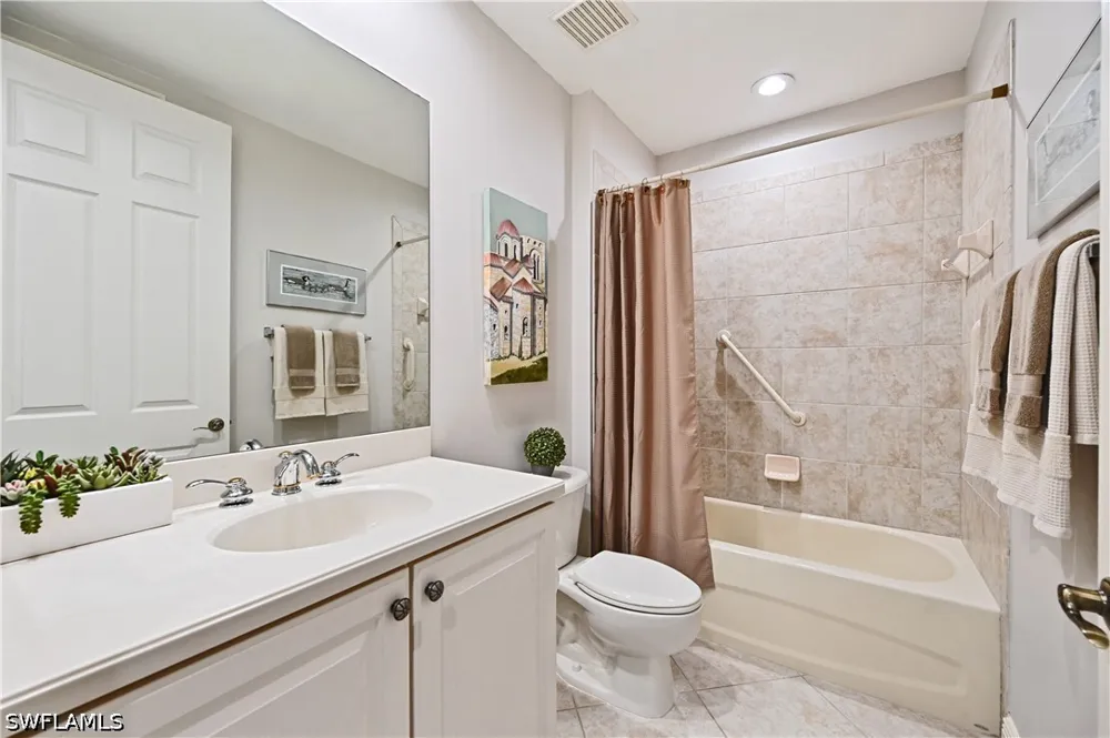 Hawthorne Dr #1201 Naples, FL 34113