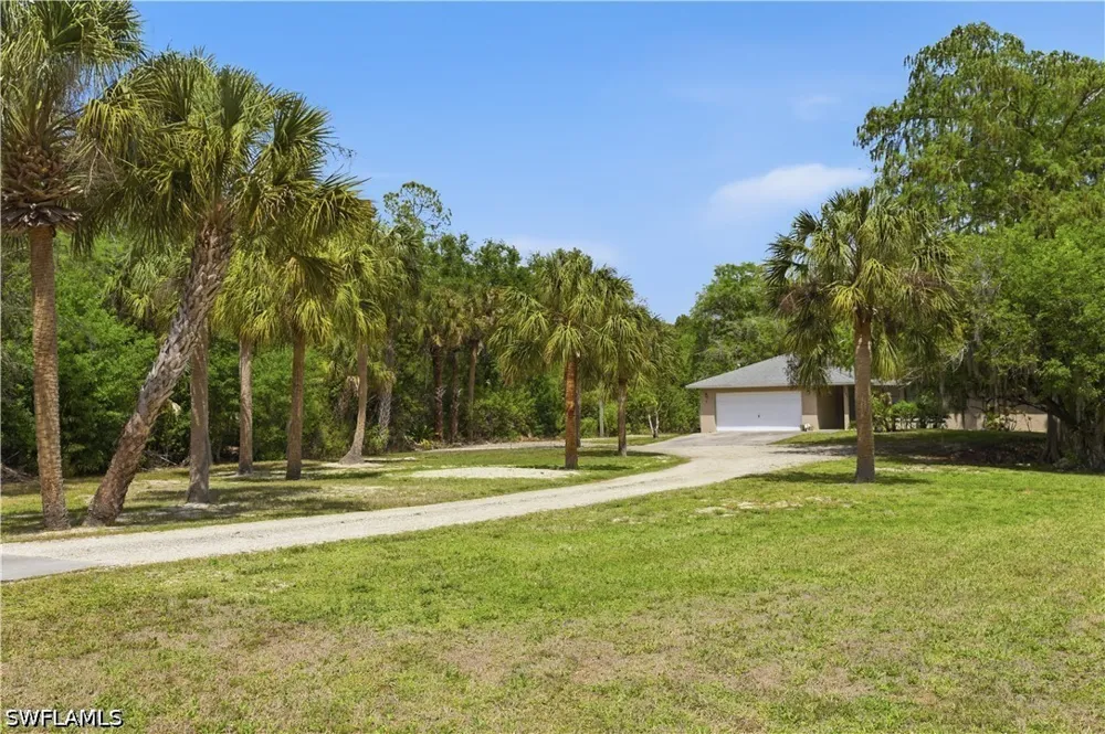 Bur Oaks Lane Naples, FL 34119