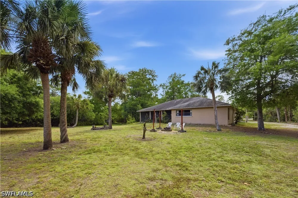 Bur Oaks Lane Naples, FL 34119