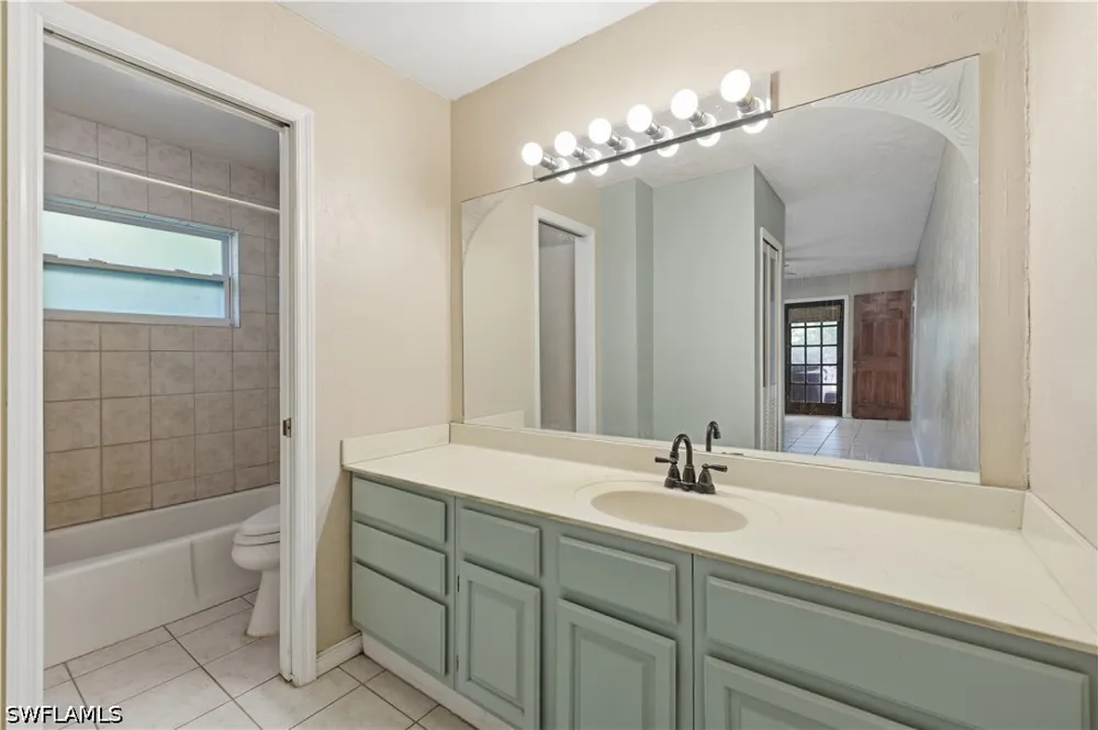 Bur Oaks Lane Naples, FL 34119