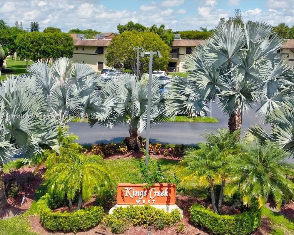 7905 SW 86th St #623 Miami, FL 33143