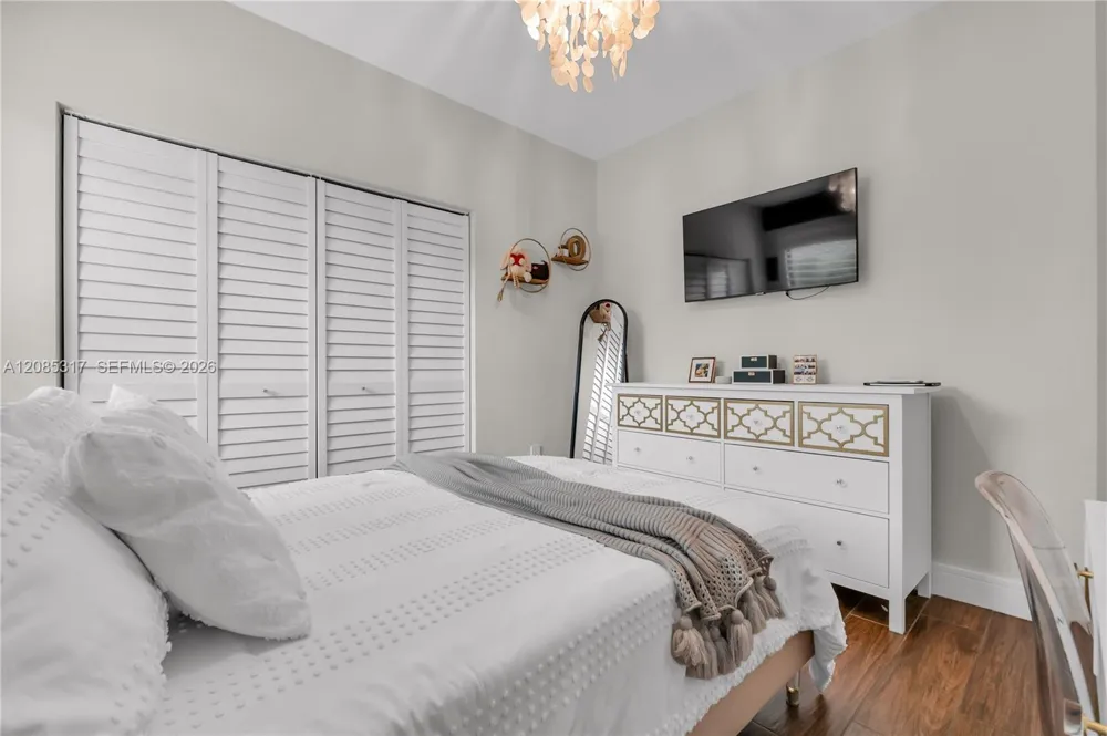 15255 SW 173rd St Miami, FL 33187