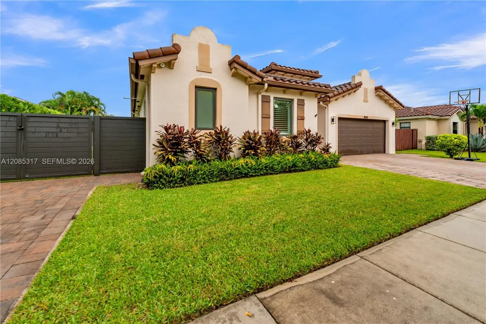 15255 SW 173rd St Miami, FL 33187