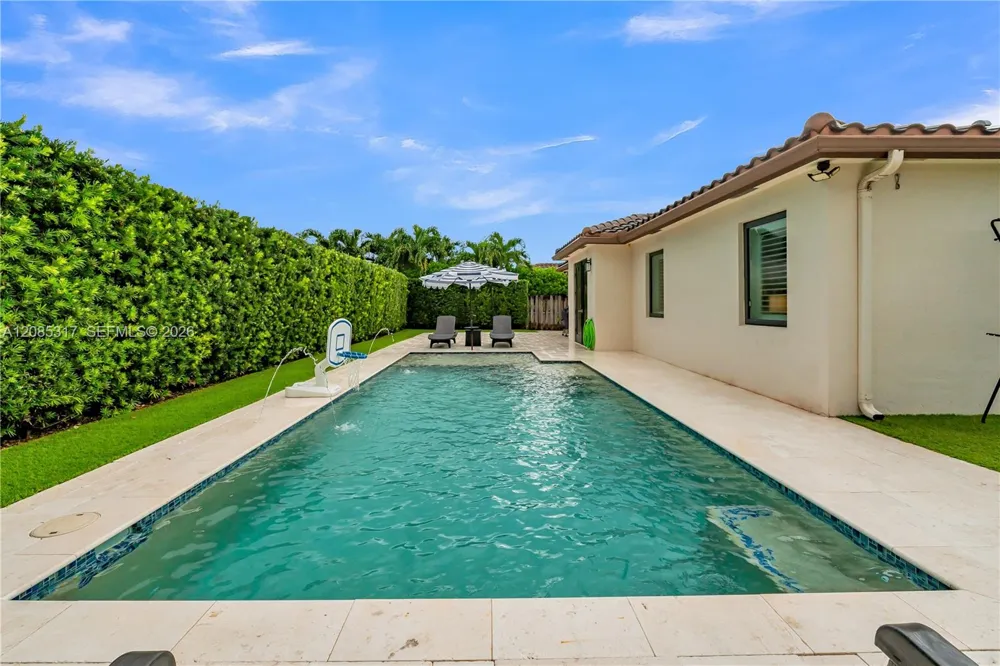 15255 SW 173rd St Miami, FL 33187