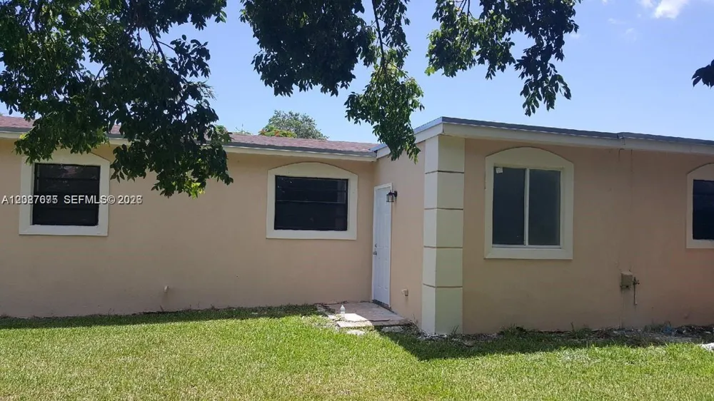 28704 SW 147th Pl Homestead, FL 33033