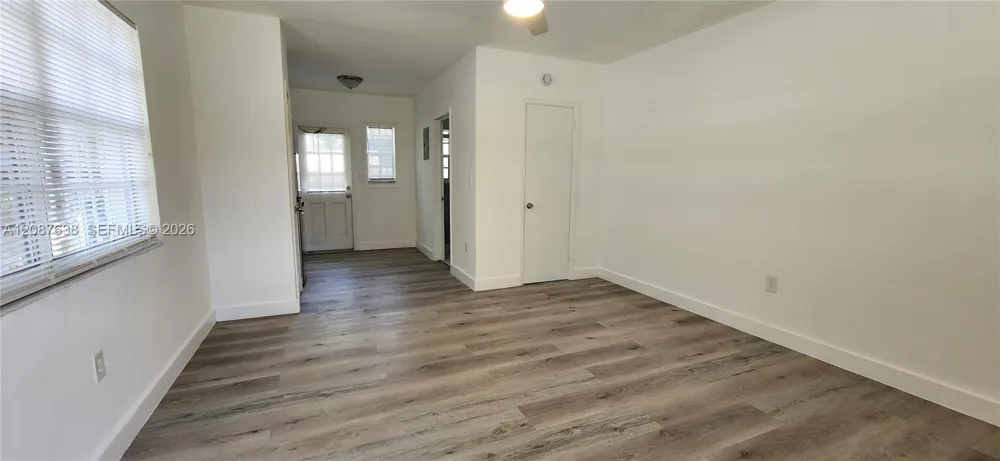 930 SW 4th Ave #3 Miami, FL 33130