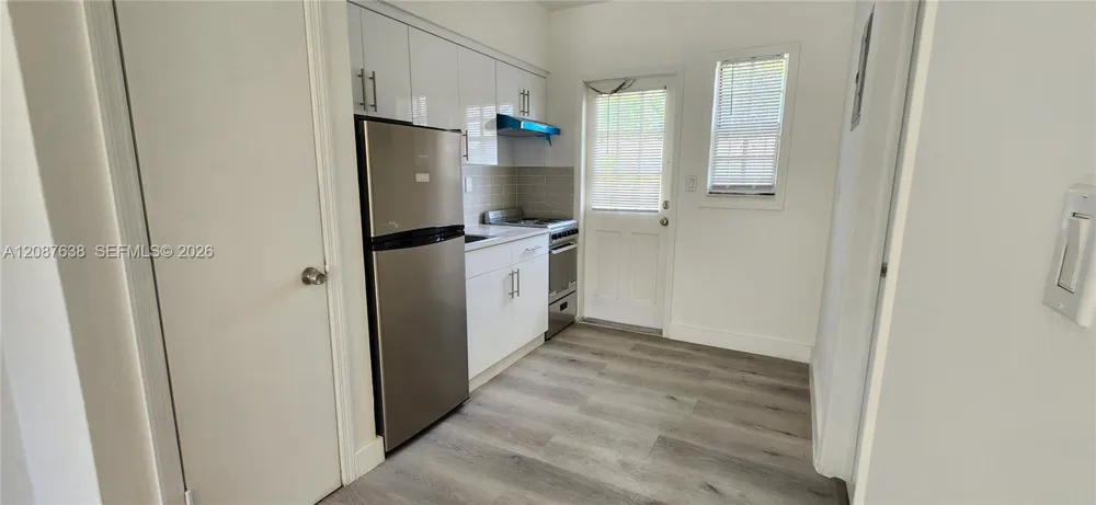 930 SW 4th Ave #3 Miami, FL 33130