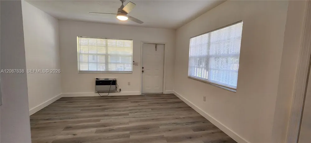 930 SW 4th Ave #3 Miami, FL 33130