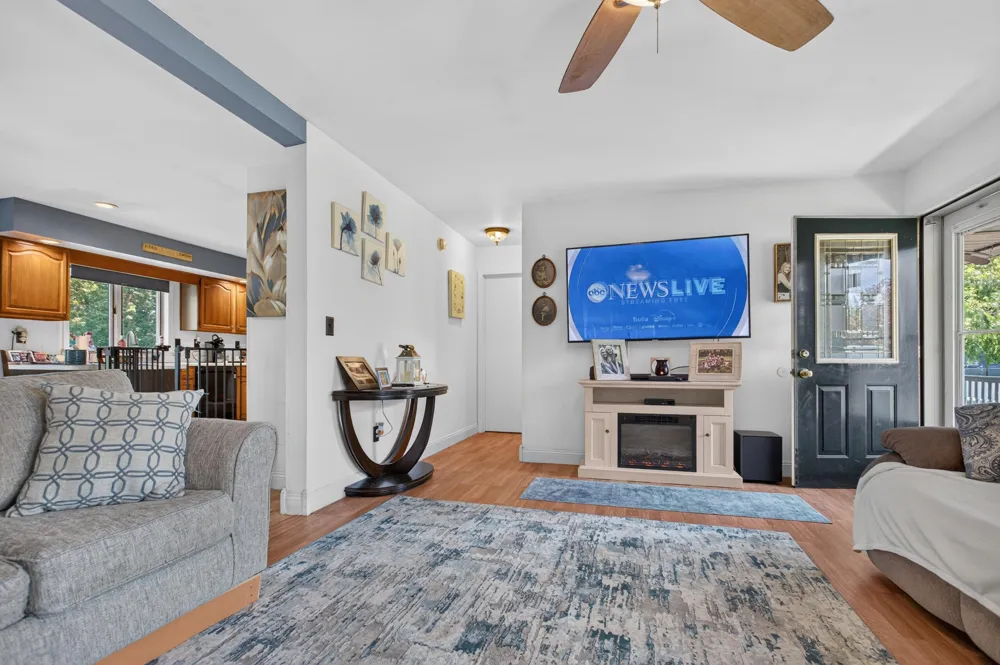 5749 Pioneer Road Osseo, MI 49266