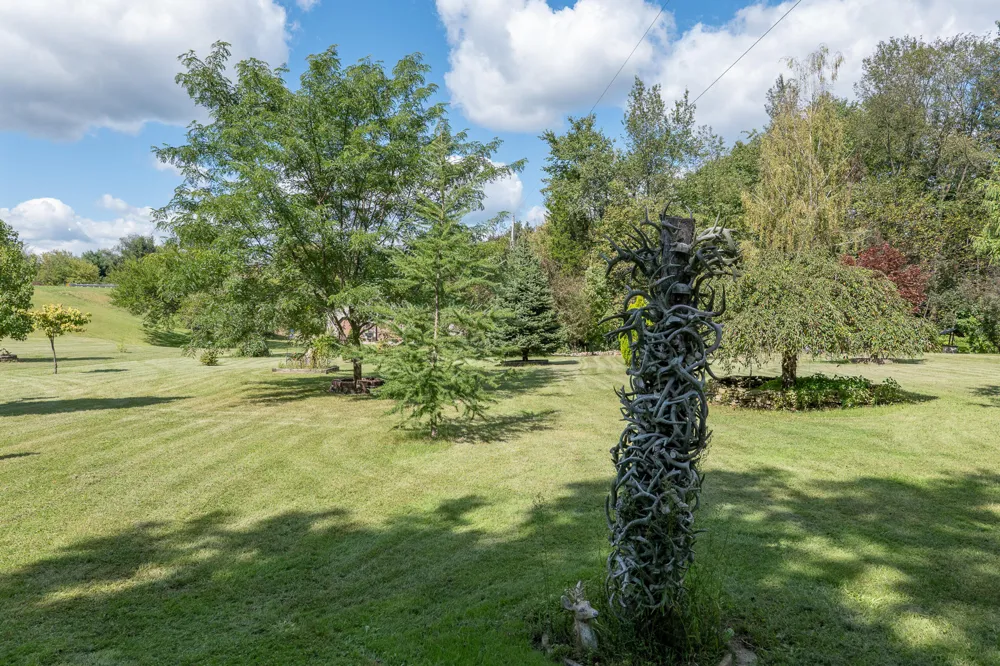 5749 Pioneer Road Osseo, MI 49266
