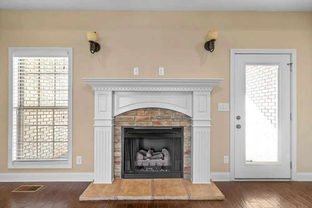 3176 Porter Hills Dr Clarksville, TN 37043