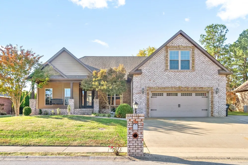 3176 Porter Hills Dr Clarksville, TN 37043