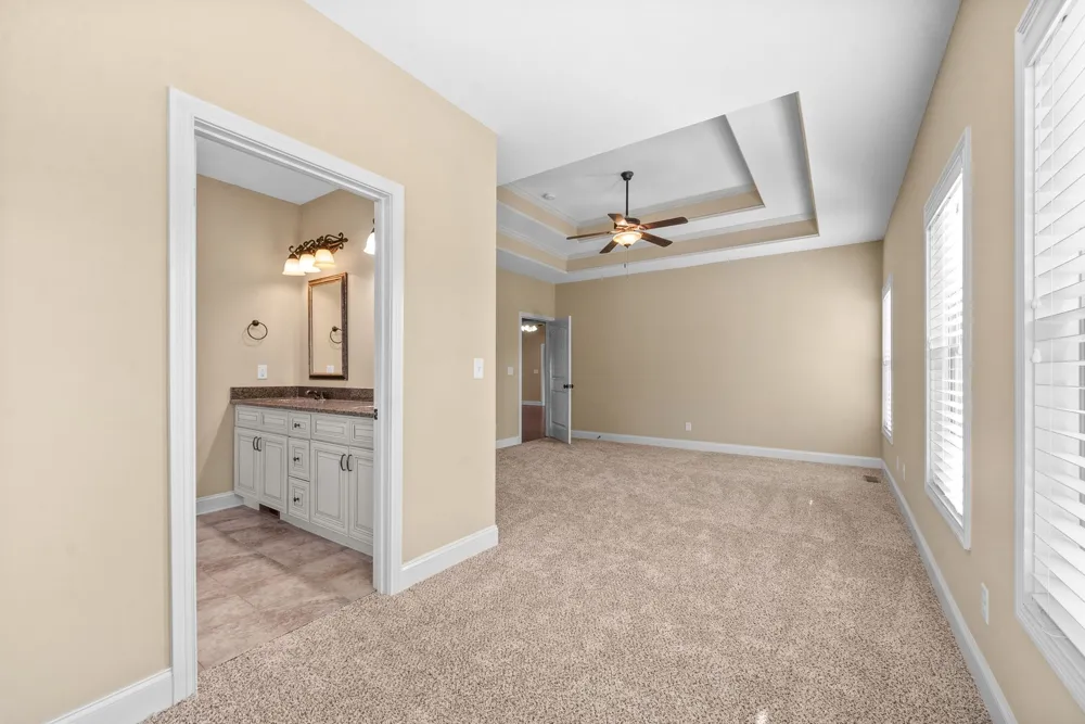 3176 Porter Hills Dr Clarksville, TN 37043