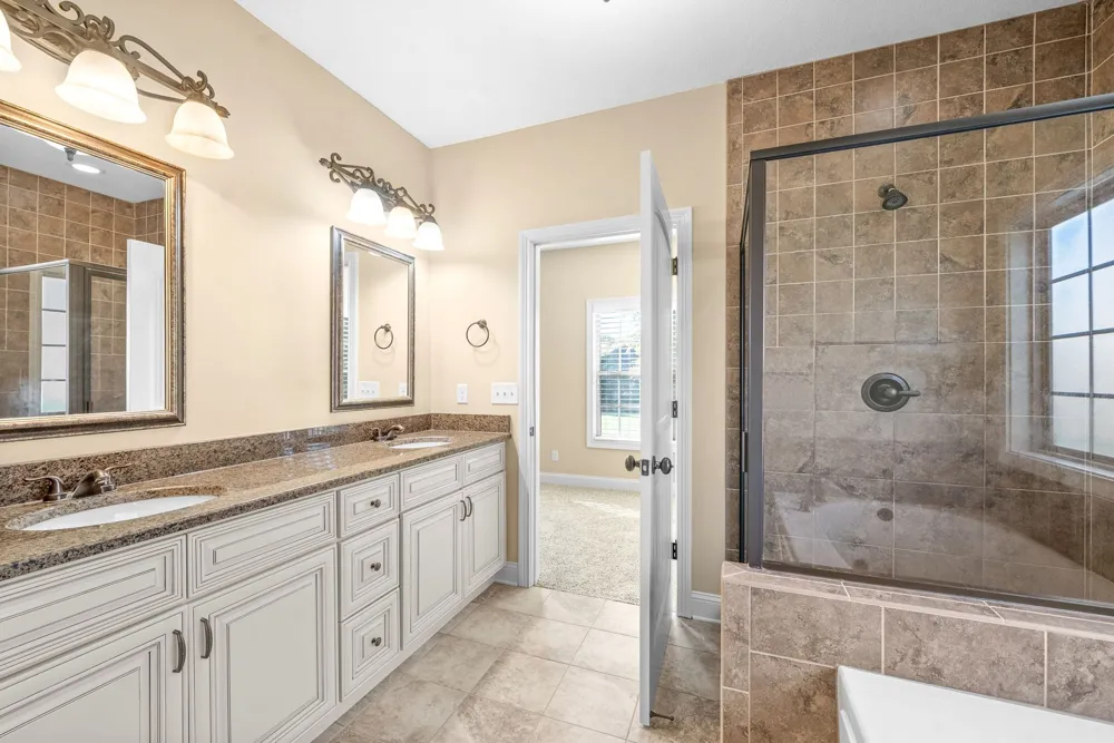3176 Porter Hills Dr Clarksville, TN 37043